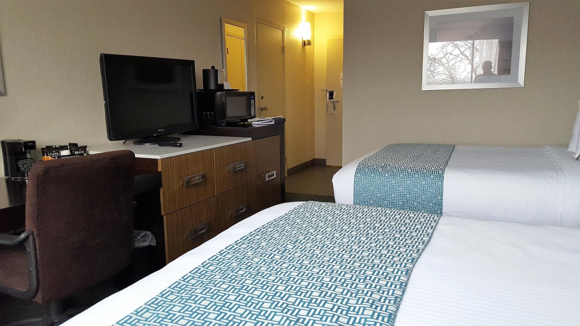 Отель Wyndham Garden Kenosha Harborside Экстерьер фото
