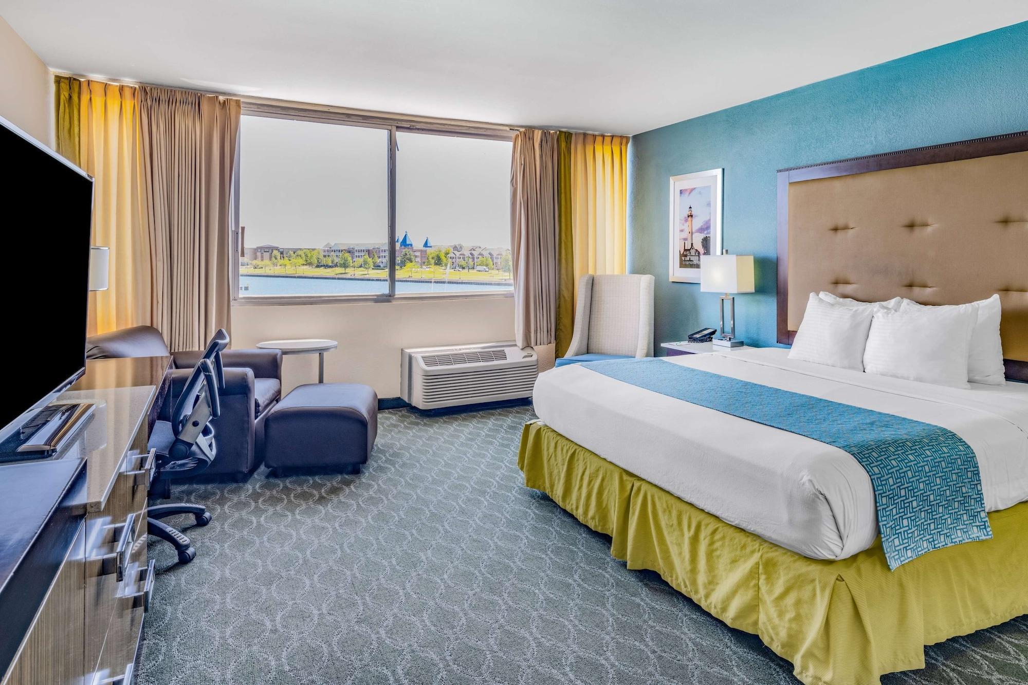 Отель Wyndham Garden Kenosha Harborside Экстерьер фото