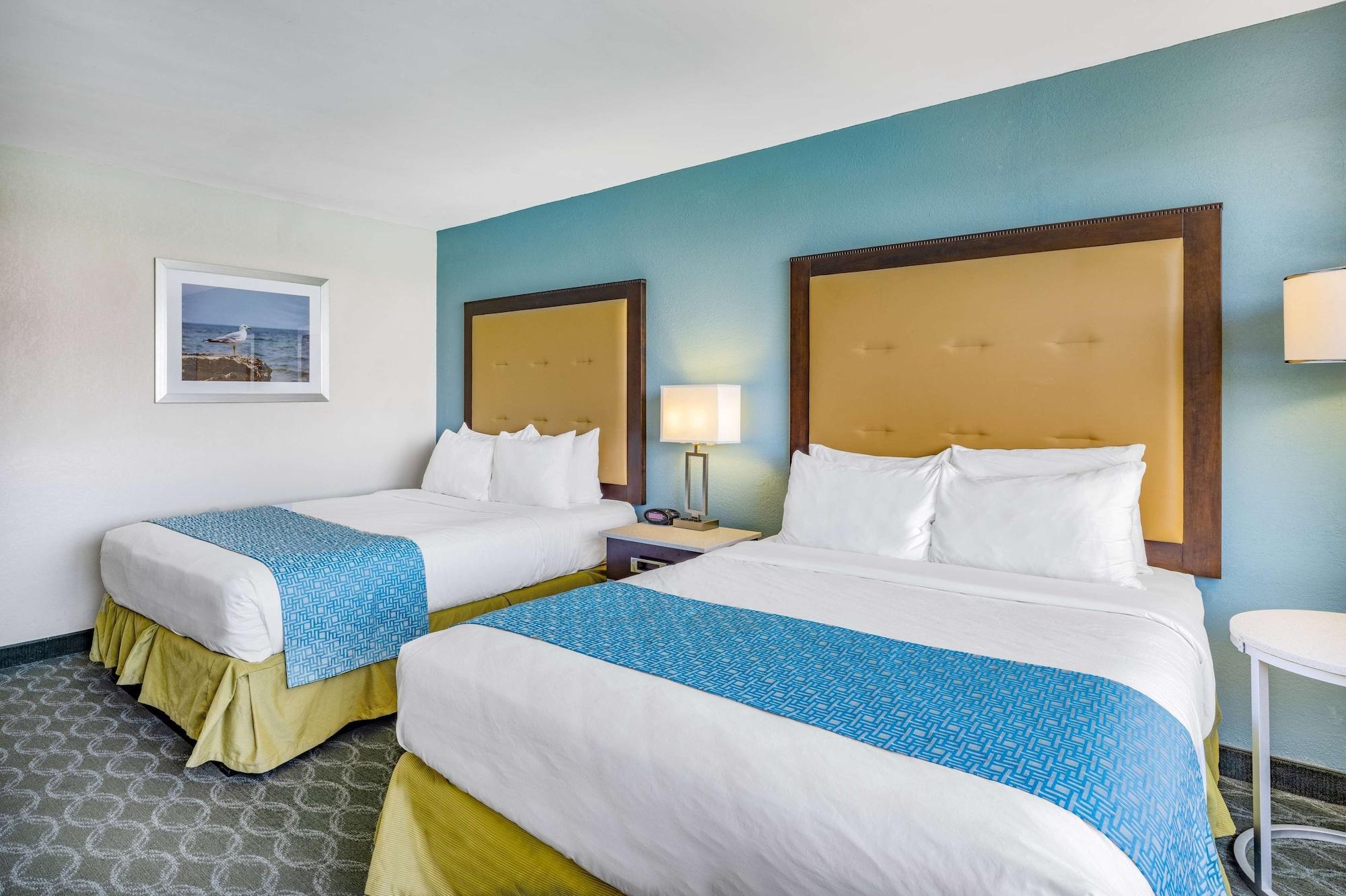 Отель Wyndham Garden Kenosha Harborside Экстерьер фото