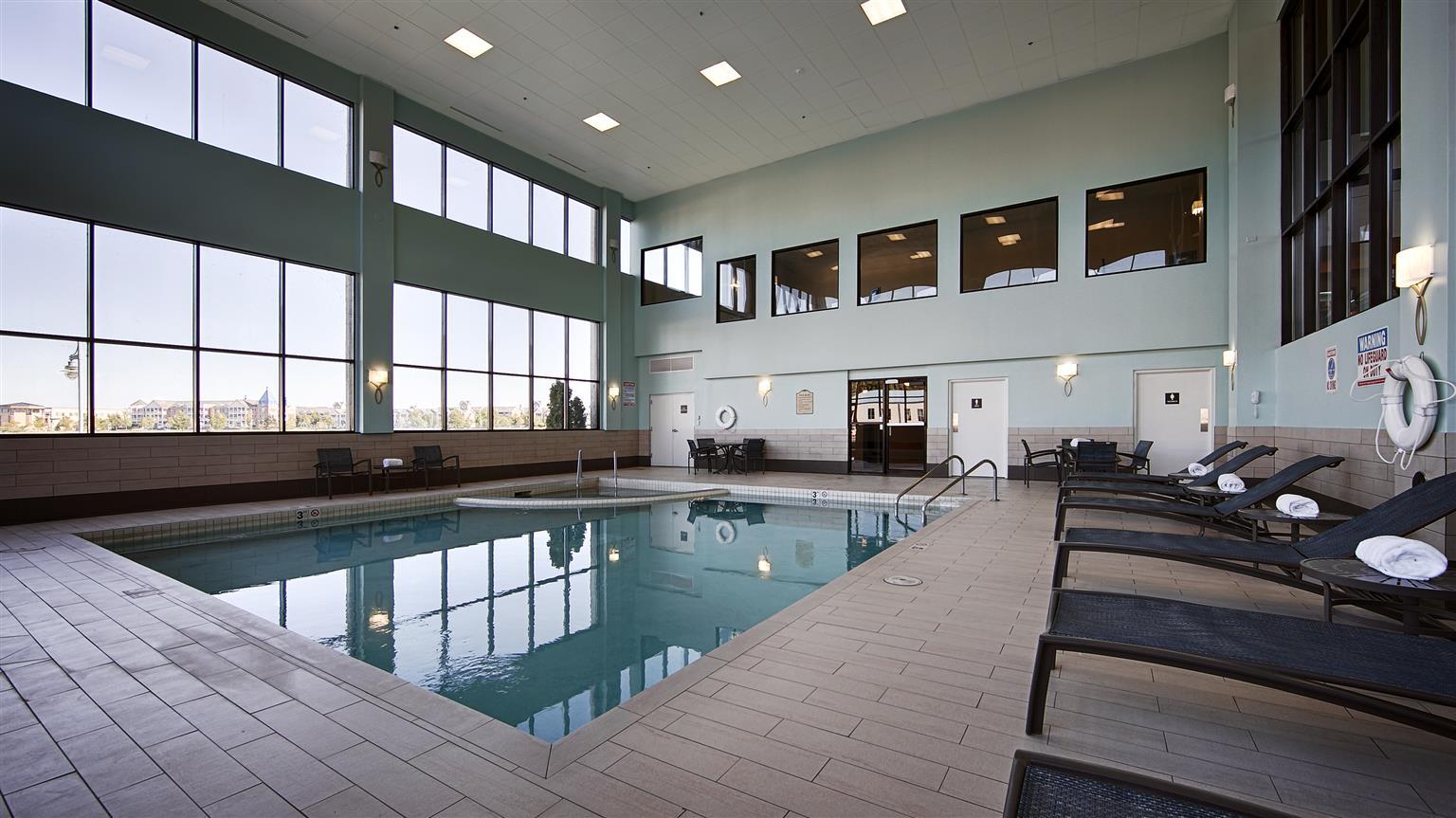 Отель Wyndham Garden Kenosha Harborside Экстерьер фото